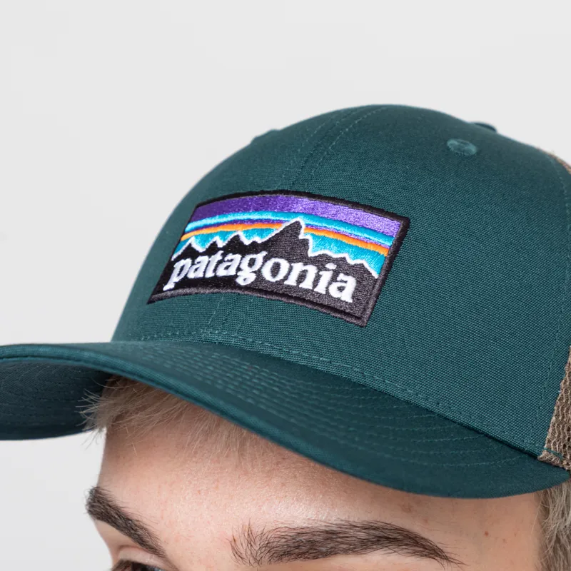 Patagonia P-6 Logo LoPro Trucker Hat Cascade Green-3
