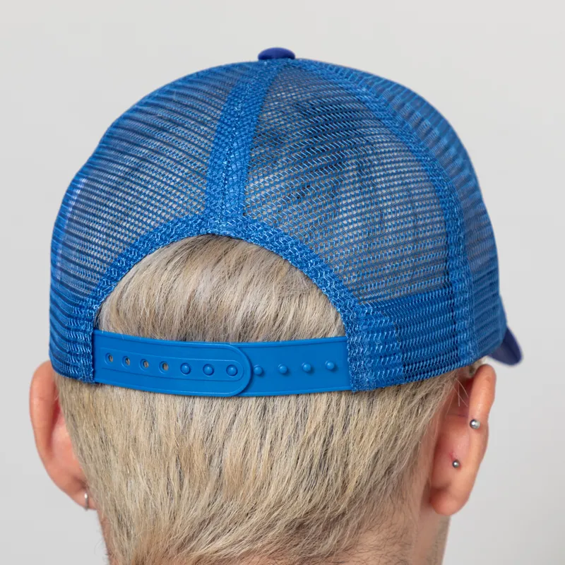 Carhartt WIP Heart Patch Trucker Cap Wolfsbane-4