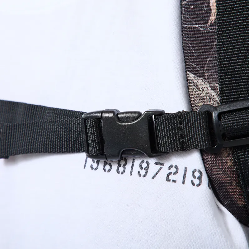 Carhartt WIP Kickflip Backpack Camo Feather Tree Black-13