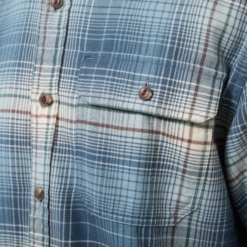 Patagonia Lightweight Fjord Flannel Shirt Melting Ombre Summit Blue-4