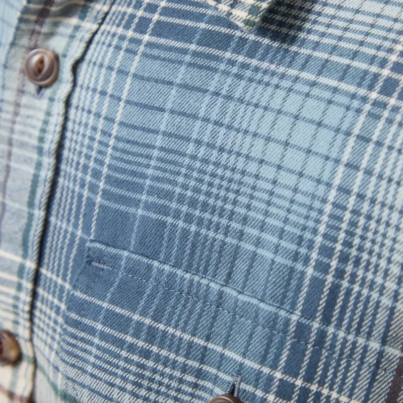 Patagonia Lightweight Fjord Flannel Shirt Melting Ombre Summit Blue-6
