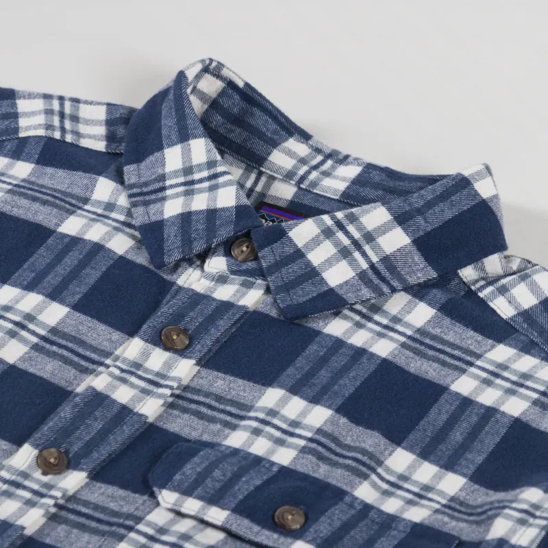 Patagonia Lightweight Fjord Flannel Shirt Base Camp New Navy-4