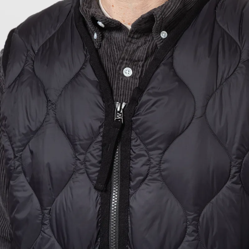 Taion Military V-Neck W-Zip Down Vest Black-5