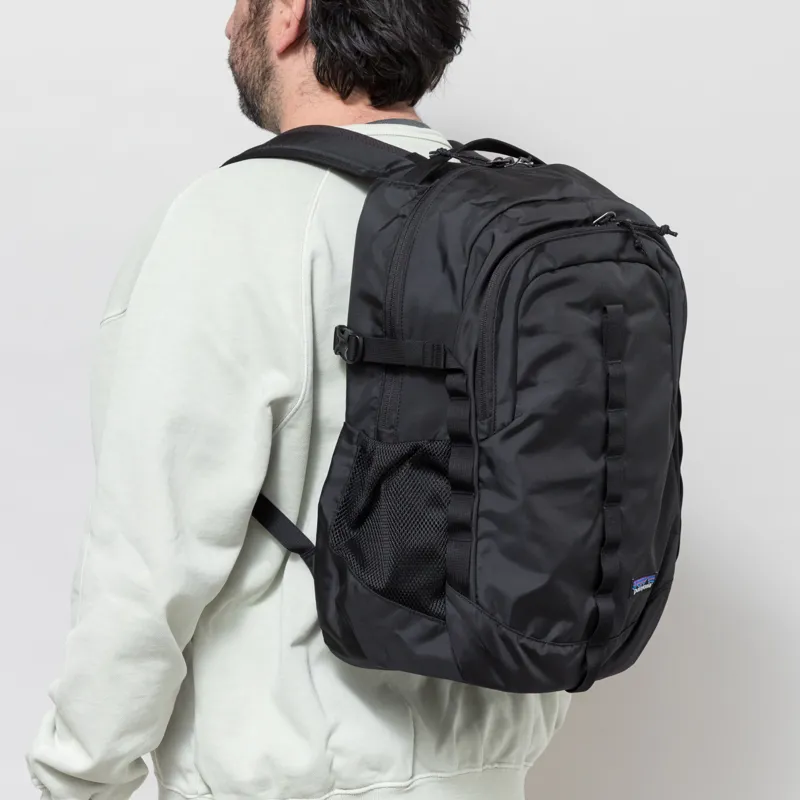 Patagonia Refugio Daypack 26L Black-1