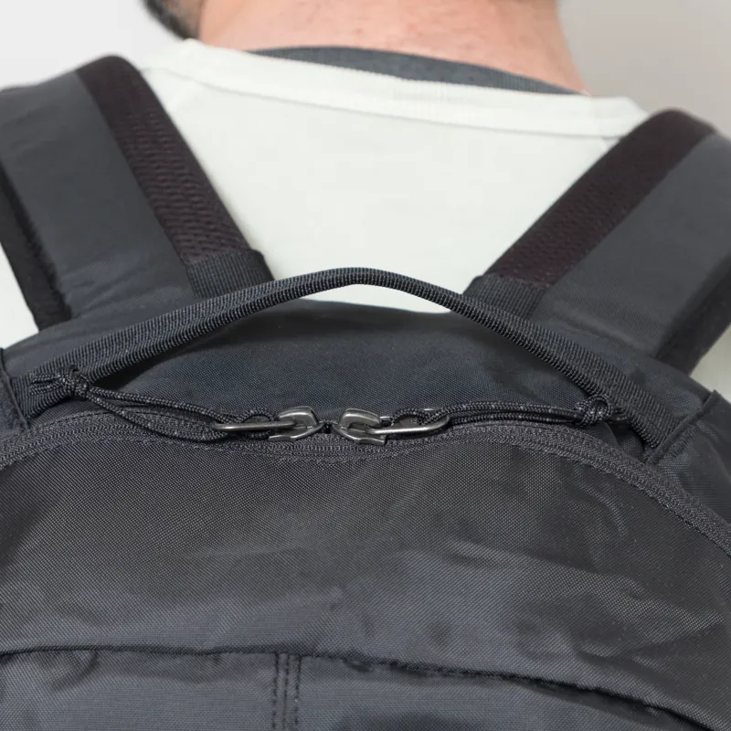 Patagonia Refugio Daypack 26L Black-9