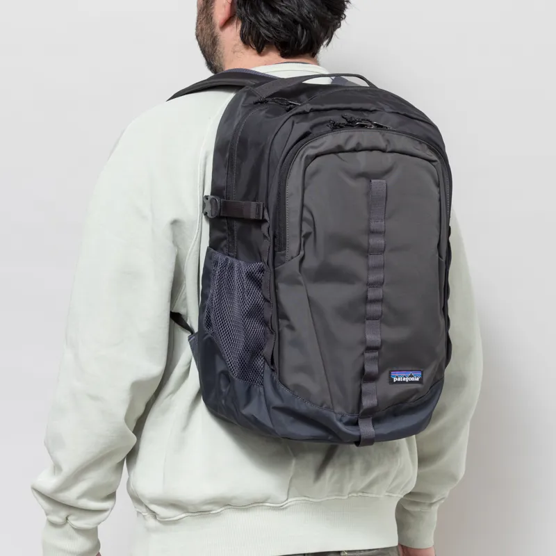 Patagonia Refugio Daypack 26L Smolder Blue-1