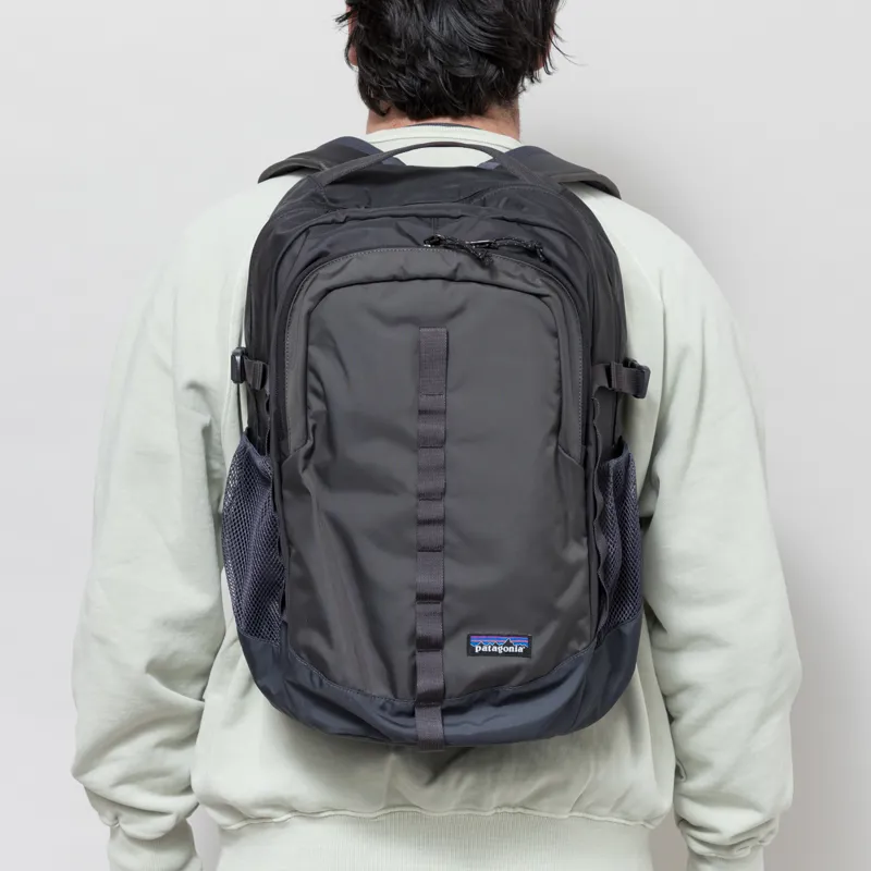 Patagonia Refugio Daypack 26L Smolder Blue