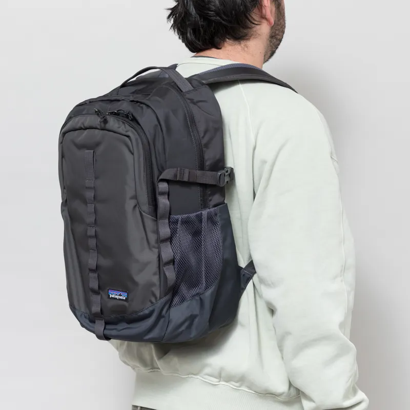Patagonia Refugio Daypack 26L Smolder Blue-3
