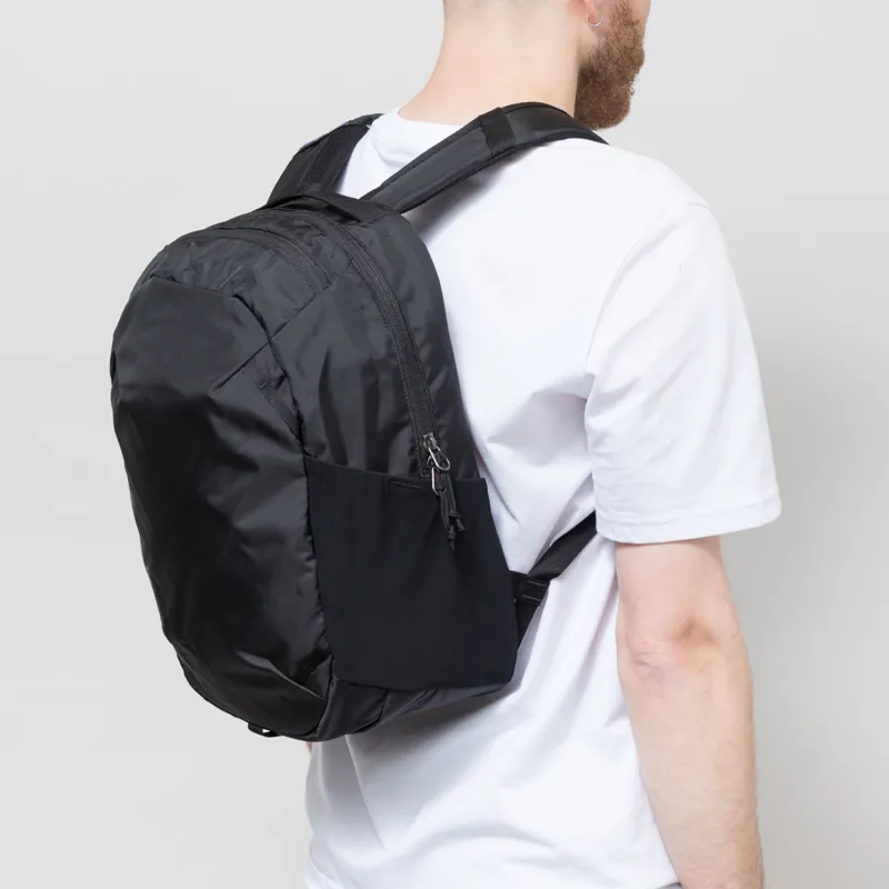 Patagonia Atom Daypack 24L Black-3