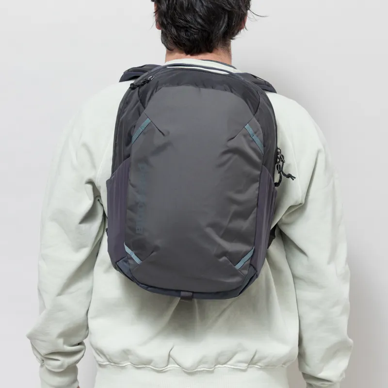 Patagonia Atom Daypack 24L Smolder Blue