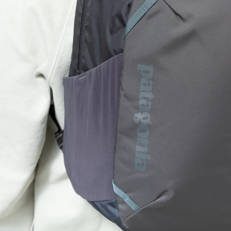 Patagonia Atom Daypack 24L Smolder Blue-8