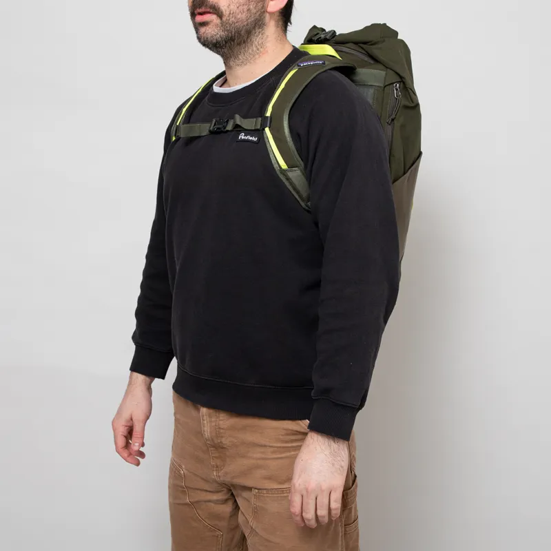 Patagonia Fieldsmith 32L Roll Top Pack Pine Needle Green-3