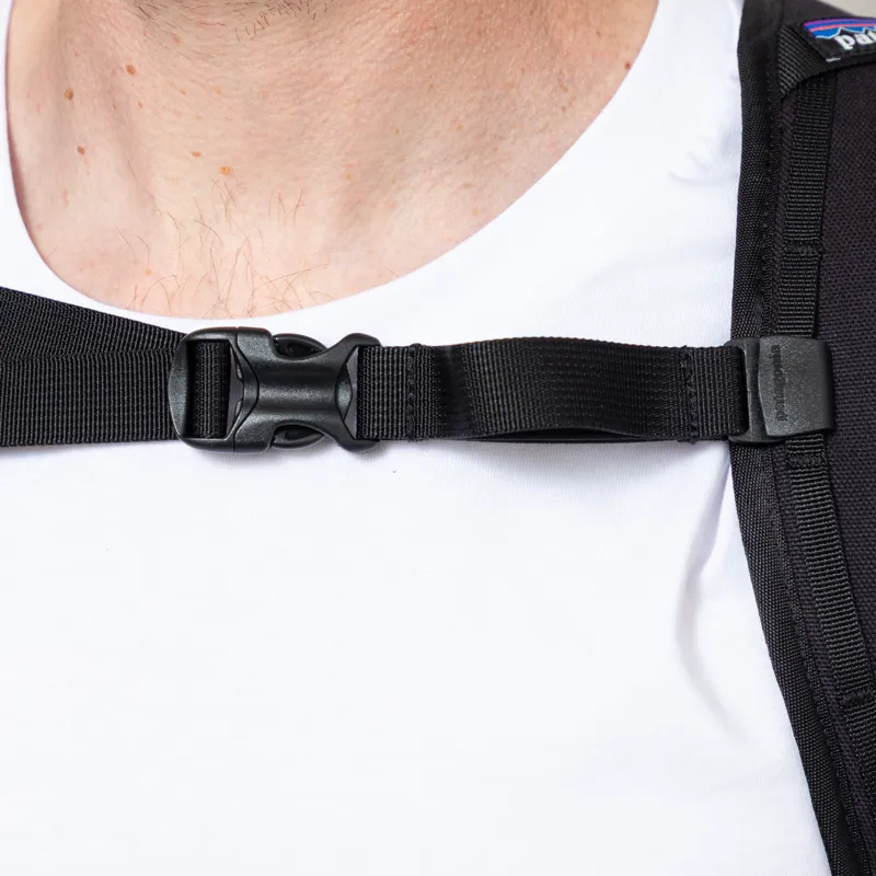 Patagonia Fieldsmith Linked Backpack 24L Black-13