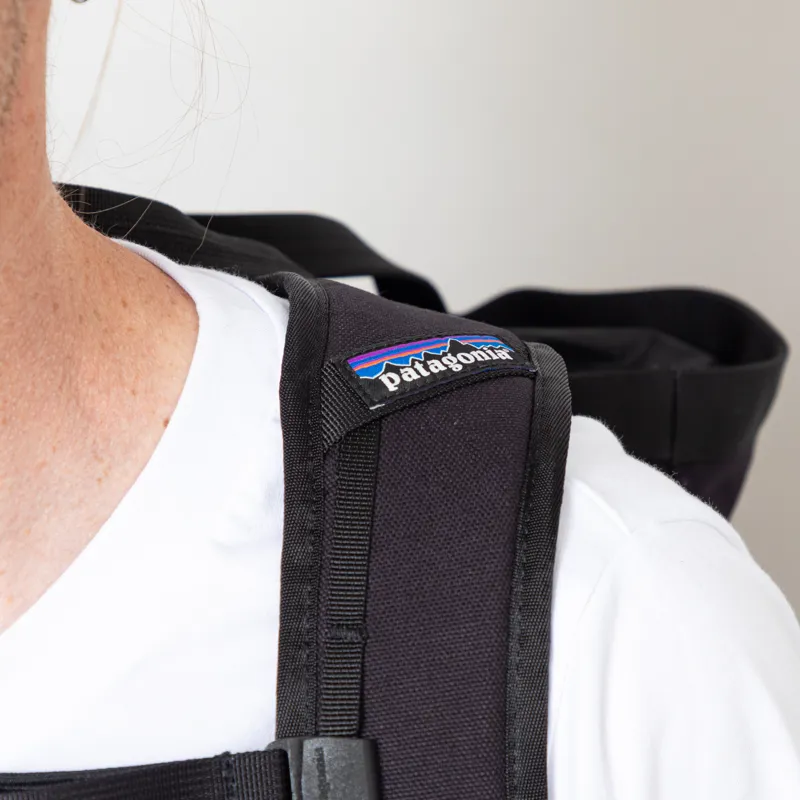 Patagonia Fieldsmith Linked Backpack 24L Black-9