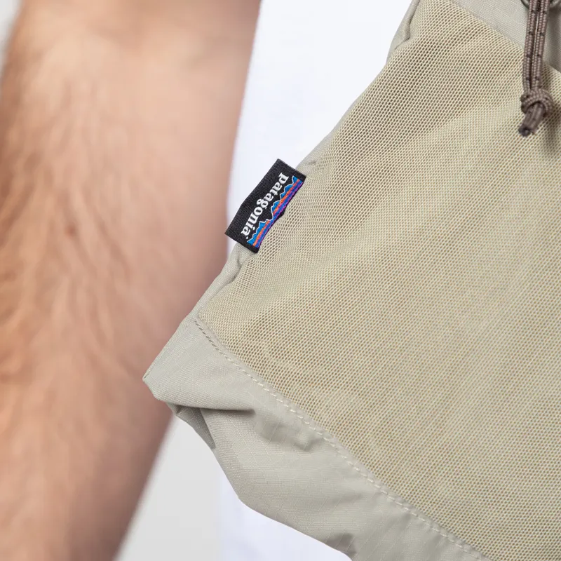 Patagonia Terravia Sacoche Bag 3L River Rock Green-4