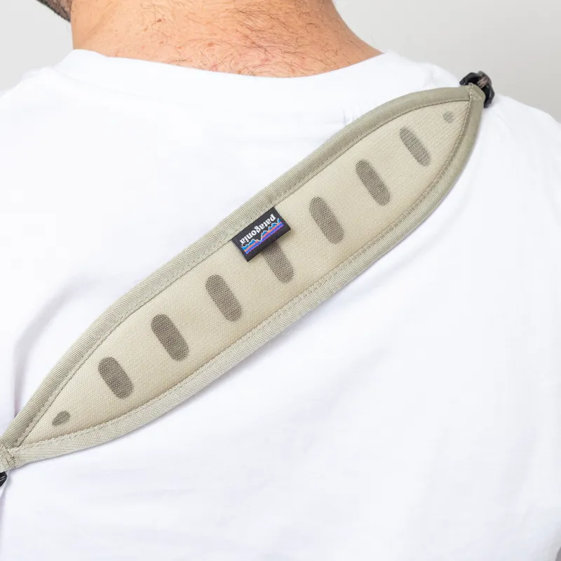 Patagonia Terravia Sacoche Bag 3L River Rock Green-6