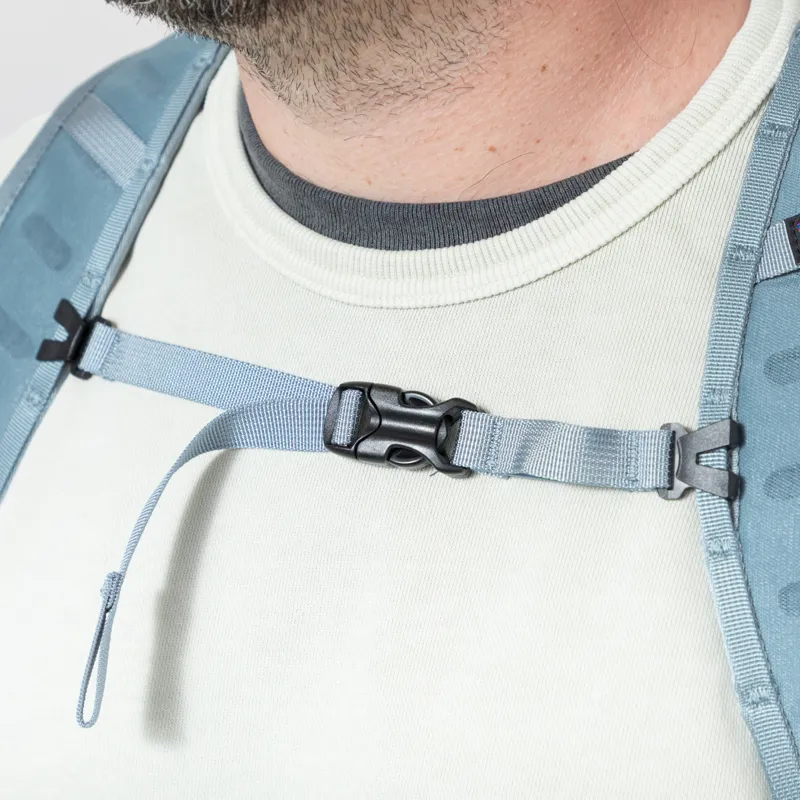 Patagonia Terravia Pack 14L Blue Sage-9