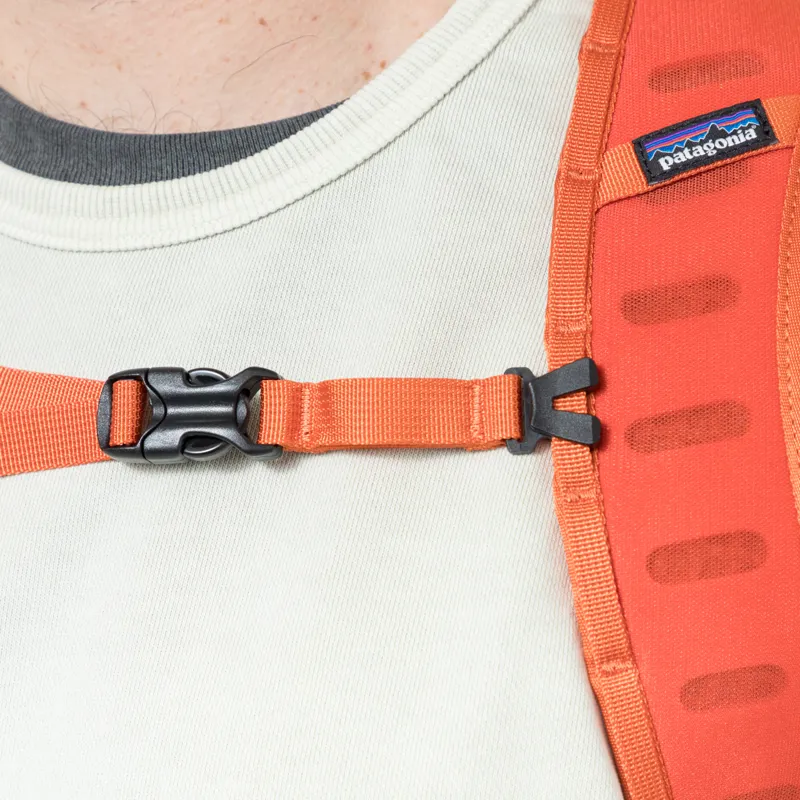 Patagonia Terravia Pack 14L Coal Orange-10