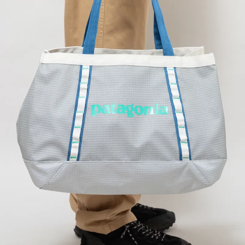 Patagonia Black Hole Tote 25L Birch White-3