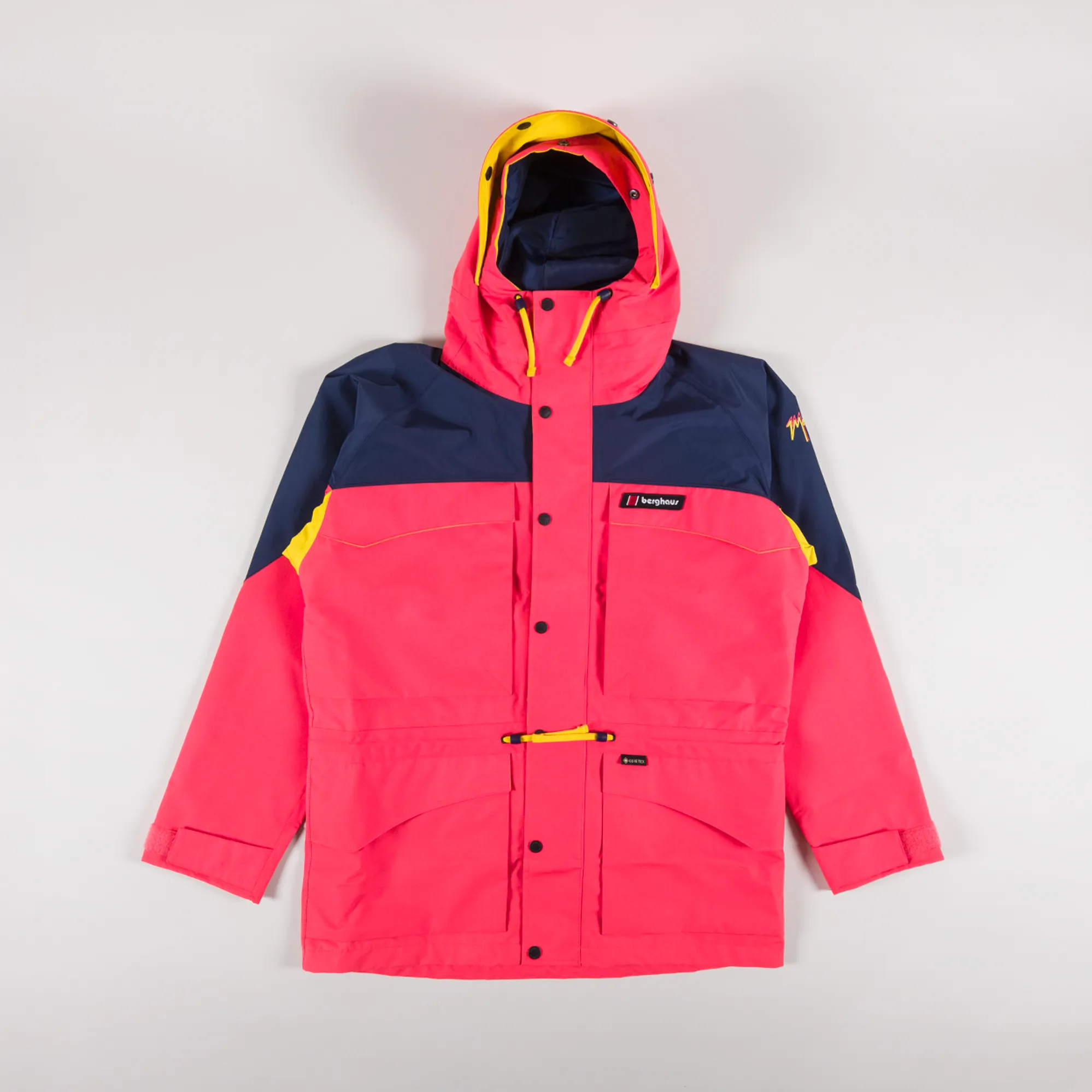 Berghaus Mens Mera Peak 2000 GORE TEX Jacket Red Dark Blue