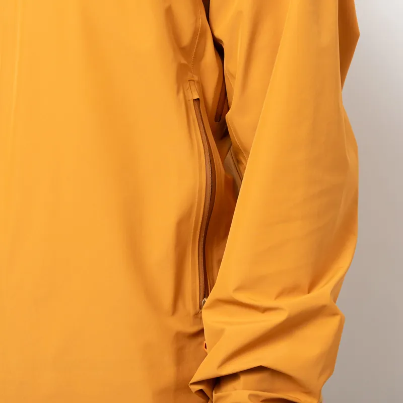 Montane Phase Lite GORE-TEX Jacket Amber-11