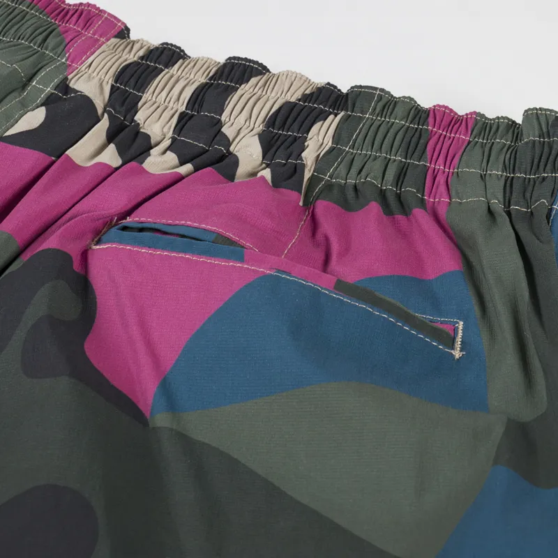 By Parra Distorted Camo Shorts Pink-5