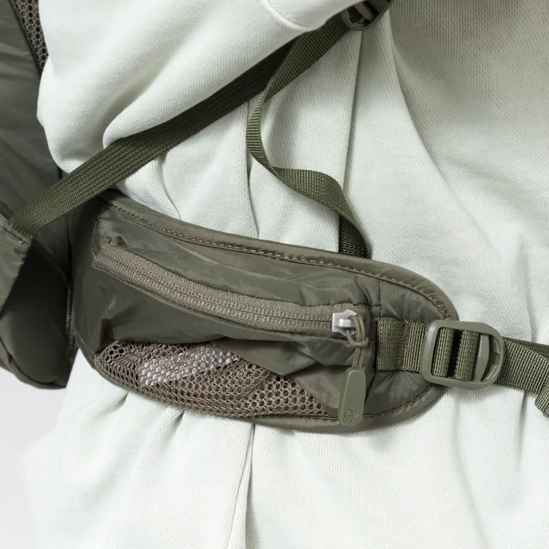 Norrona Femund Econyl 20L Pack Olive Night-12
