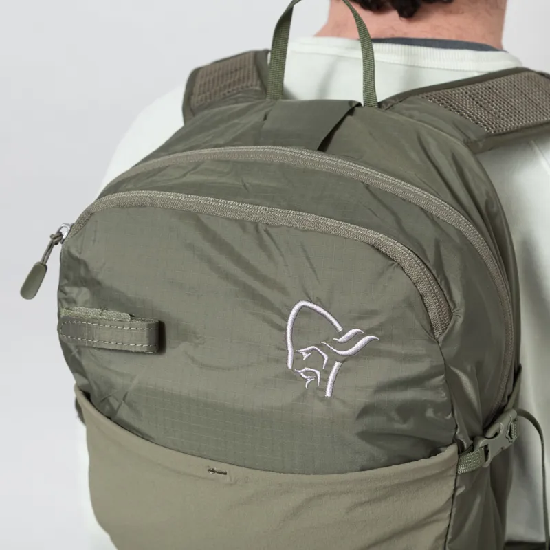 Norrona Femund Econyl 20L Pack Olive Night-4