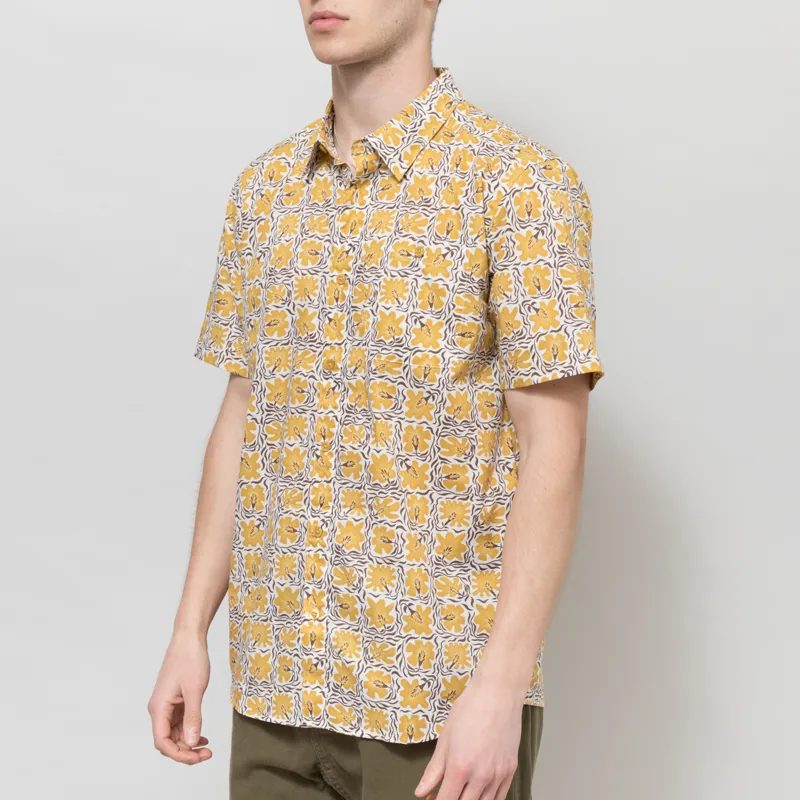 Patagonia Go To Shirt Future Flowers Natural-1