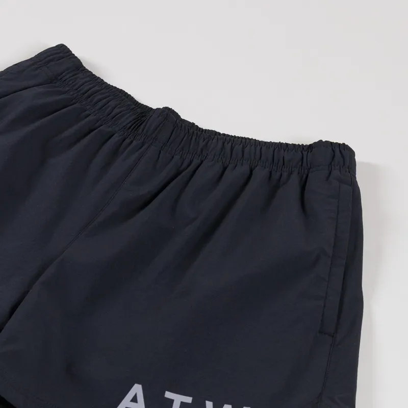 Halo Shorts Black-2