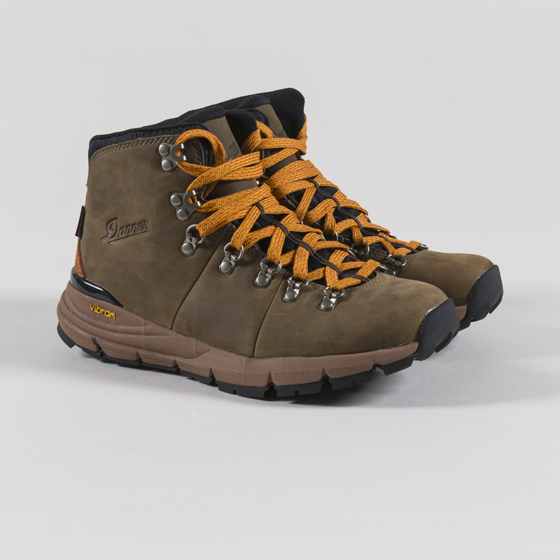 Danner Womens Mountain 600 Boots Chocolate Chip Golden Oak
