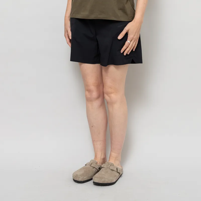 Arc'teryx Womens Aestas Shorts Black-1