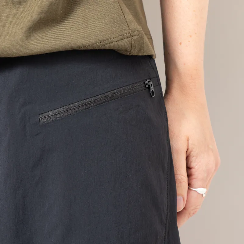 Arc'teryx Womens Aestas Shorts Black-6