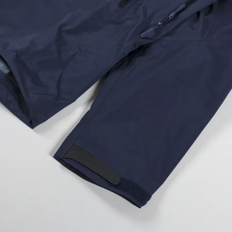 Arc'teryx Beta AR GORE-TEX StormHood Jacket Black Sapphire-10