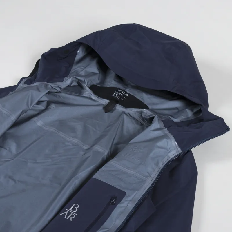 Arc'teryx Beta AR GORE-TEX StormHood Jacket Black Sapphire-4