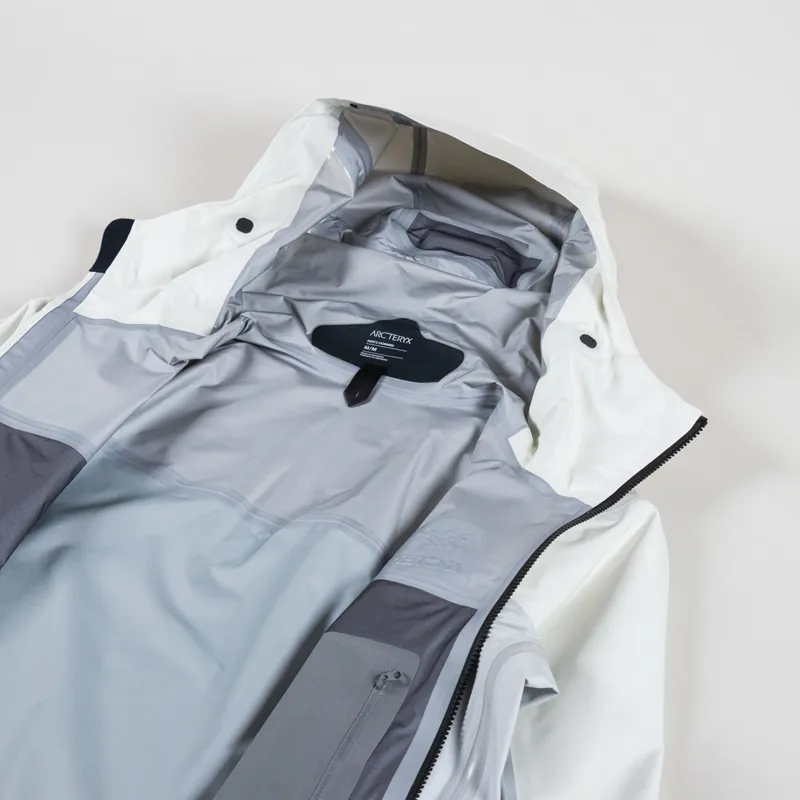 Arc'teryx Alpha GORE-TEX Jacket Arctic Silk Solitude-4