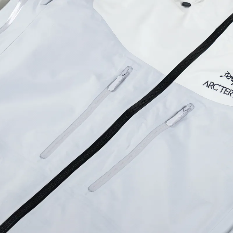 Arc'teryx Alpha GORE-TEX Jacket Arctic Silk Solitude-11