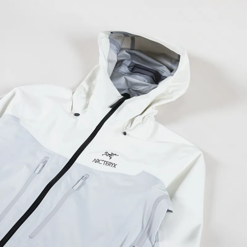 Arc'teryx Alpha GORE-TEX Jacket Arctic Silk Solitude-3
