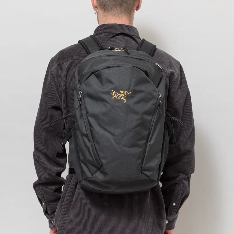 Arc'teryx Mantis 26L Backpack Black
