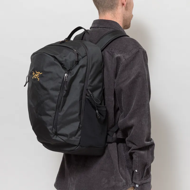Arc'teryx Mantis 26L Backpack Black-4