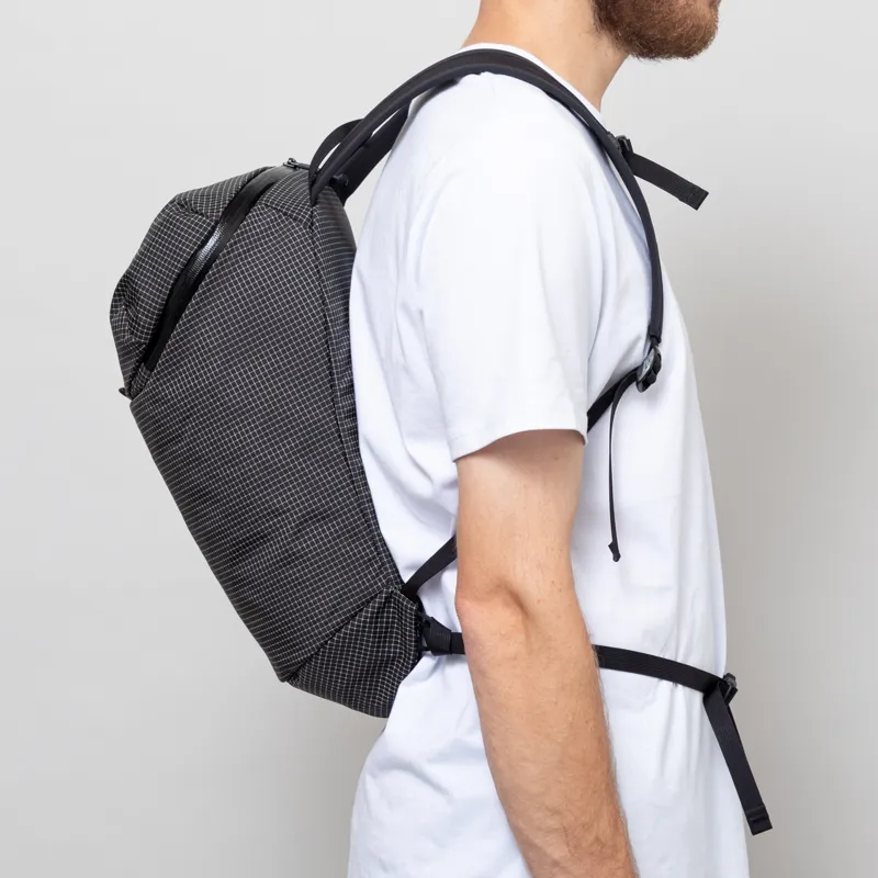 Arc'teryx Mens Konseal 15 Litre Backpack Rucksack Black