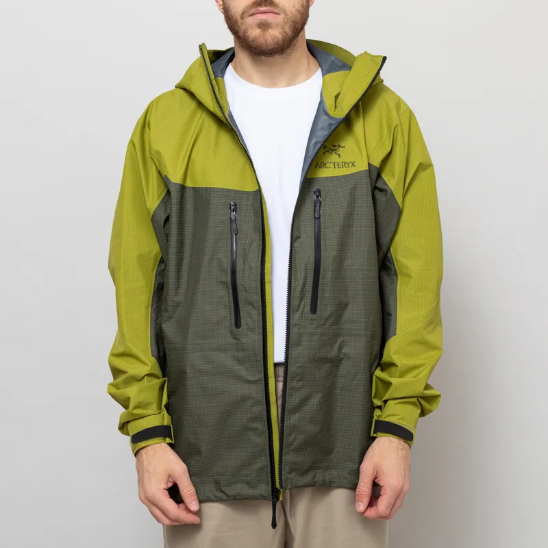 Arc'teryx Mens Alpha GORE-TEX WaterproofJacket Olive Moss Tatsu