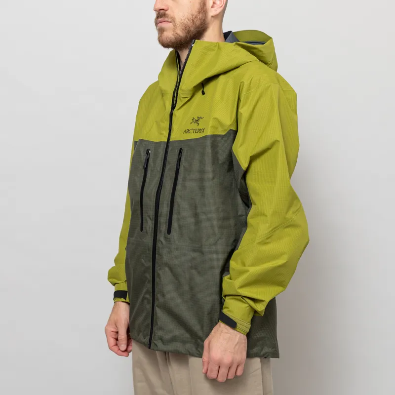 Arc'teryx Alpha GORE-TEX Jacket Olive Moss Tatsu-2