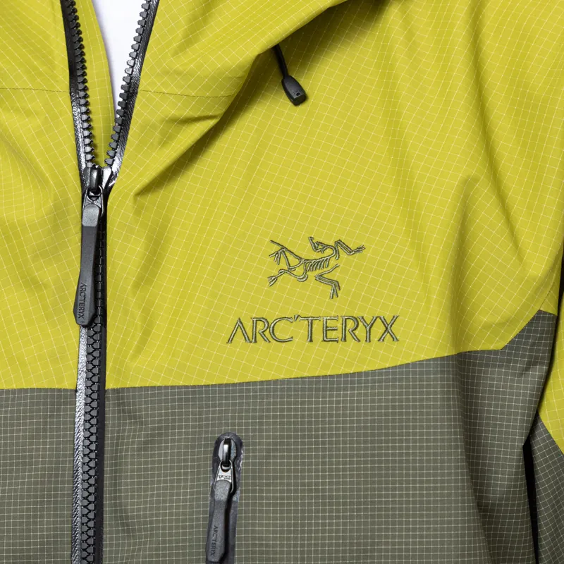 Arc'teryx Alpha GORE-TEX Jacket Olive Moss Tatsu-11