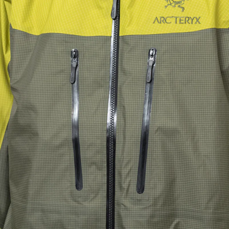 Arc'teryx Alpha GORE-TEX Jacket Olive Moss Tatsu-9