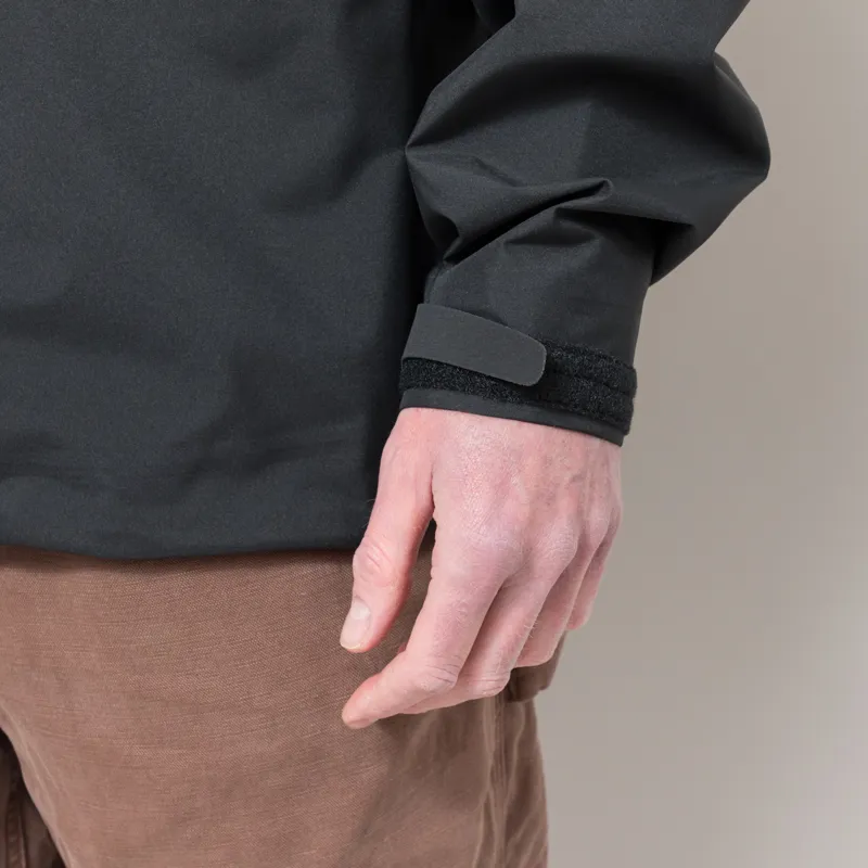 Arc'teryx Alpha SV GORE-TEX Jacket 24K Black-12