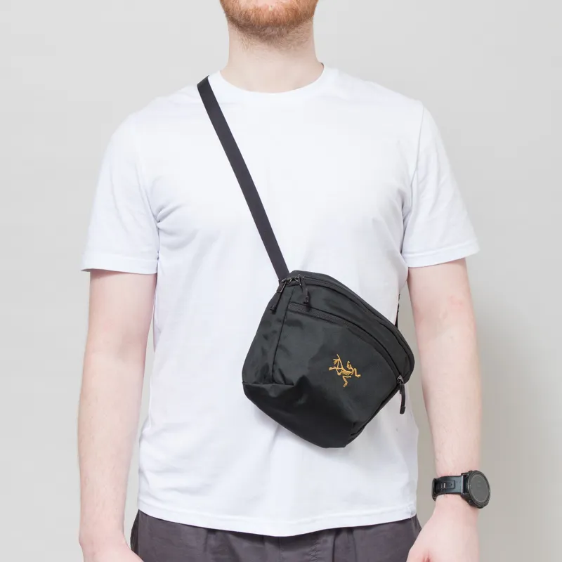 Arc'teryx Mantis 2 Waistpack 24K Black-1