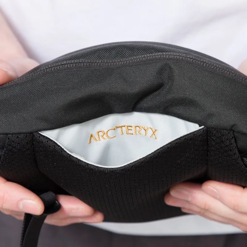 Arc'teryx Mantis 2 Waistpack 24K Black-6