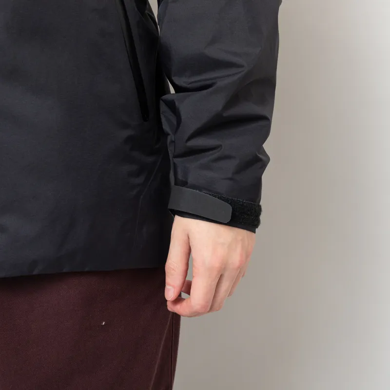 Arc'teryx Beta Insulated GORE-TEX Jacket Black-13