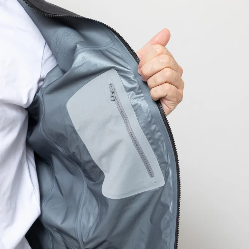 Arc'teryx Beta GORE-TEX Jacket Black-11